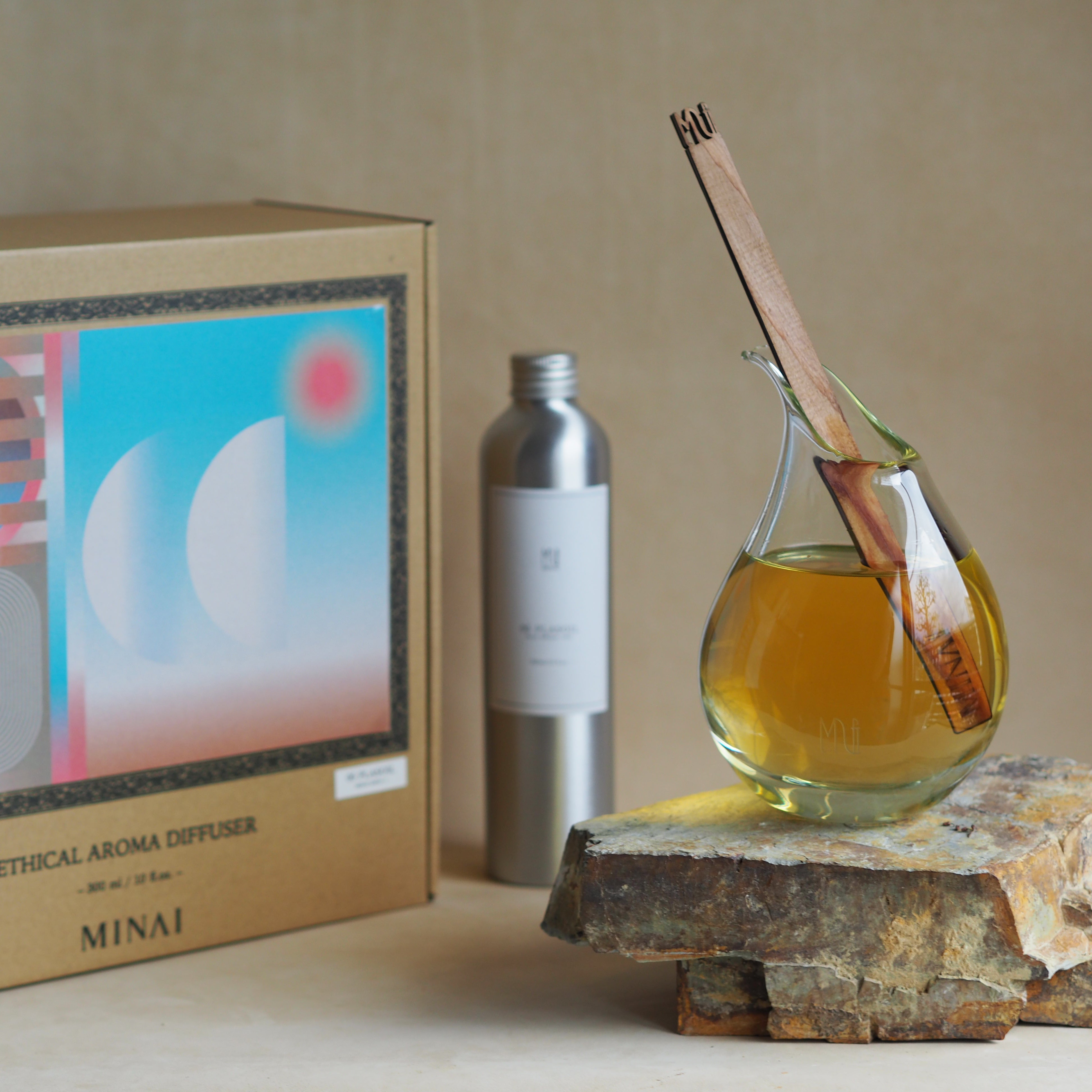 BLOWN GLASS AROMA DIFFUSER 05.PLASOIL (プレソイル)