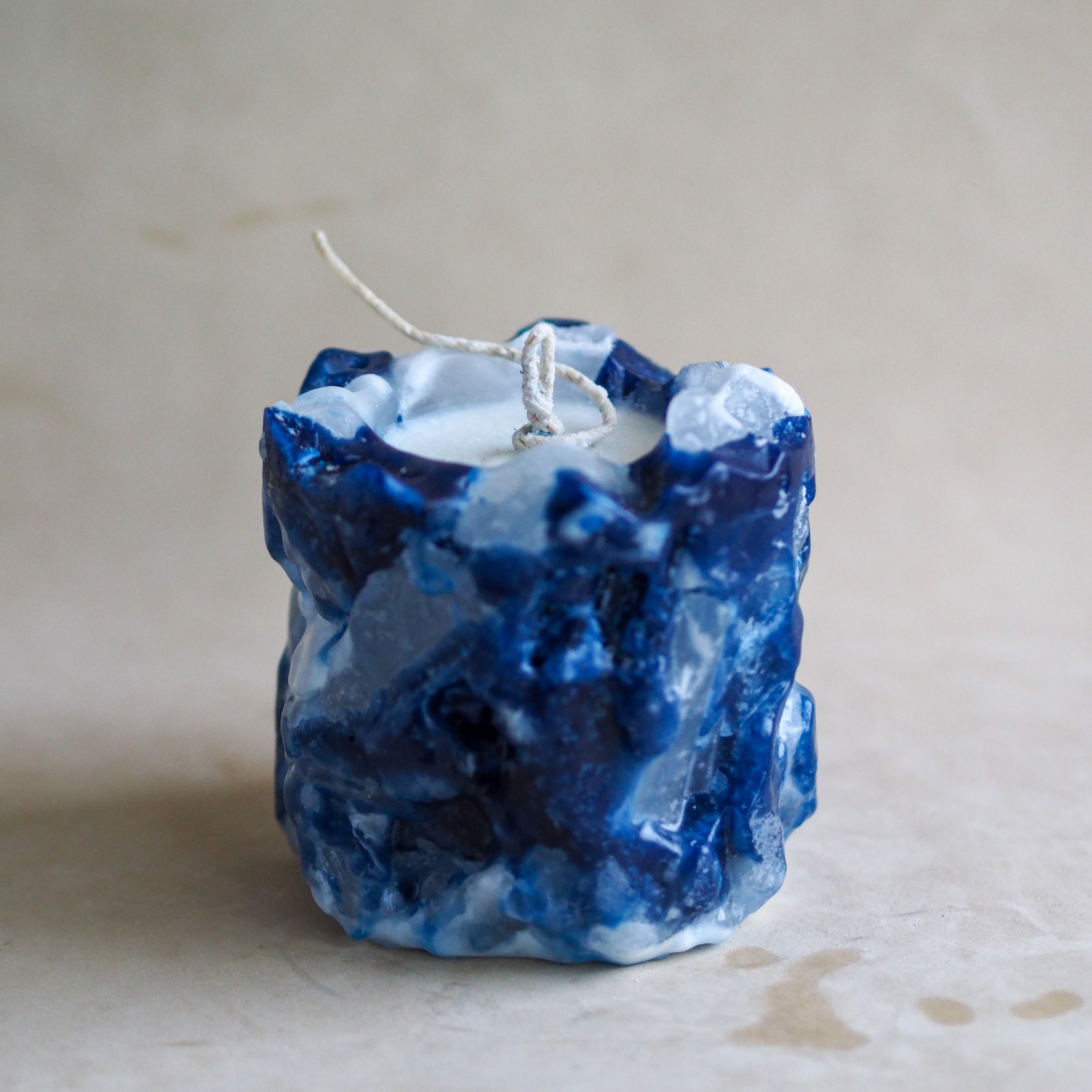 MINAI candle #0004