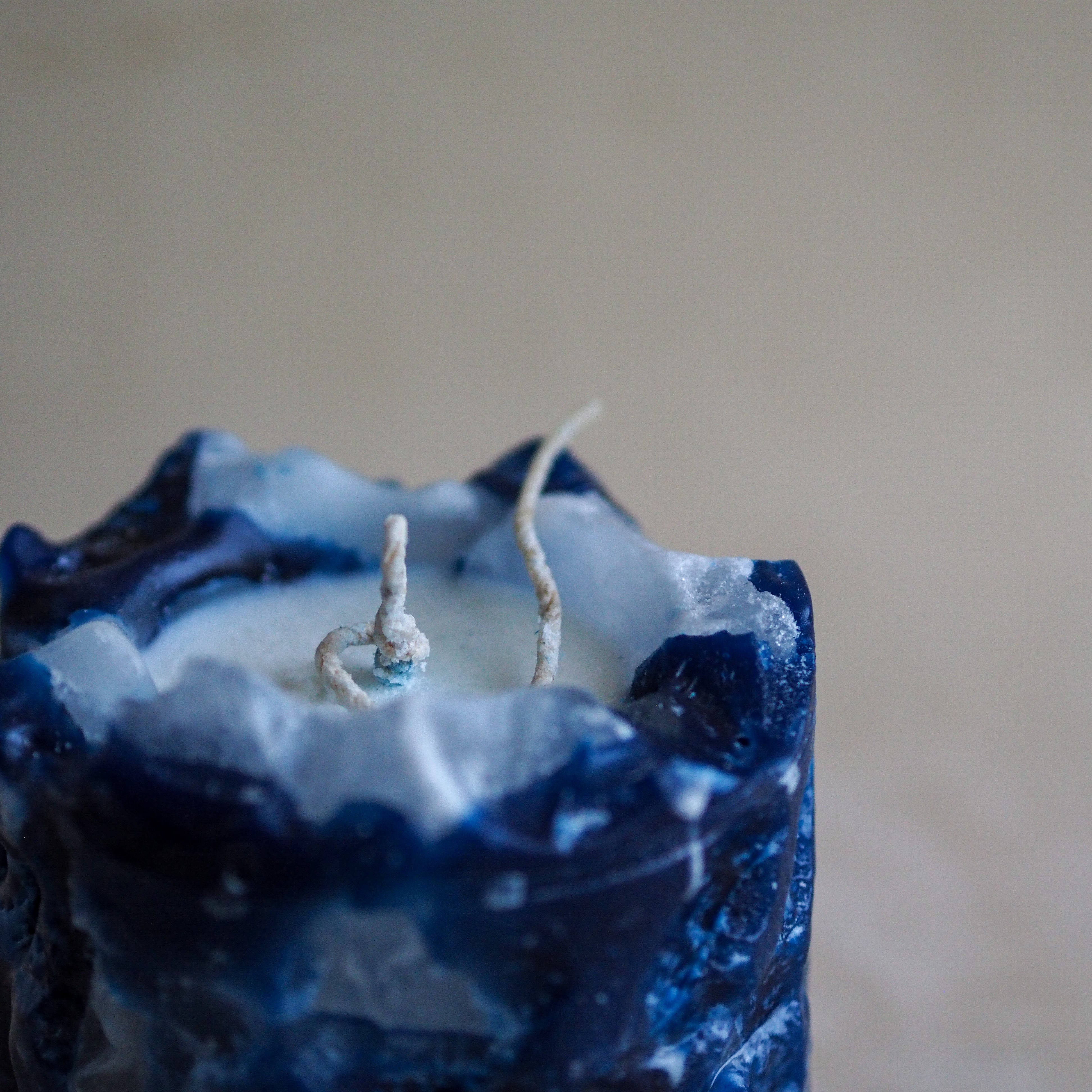 MINAI candle #0004
