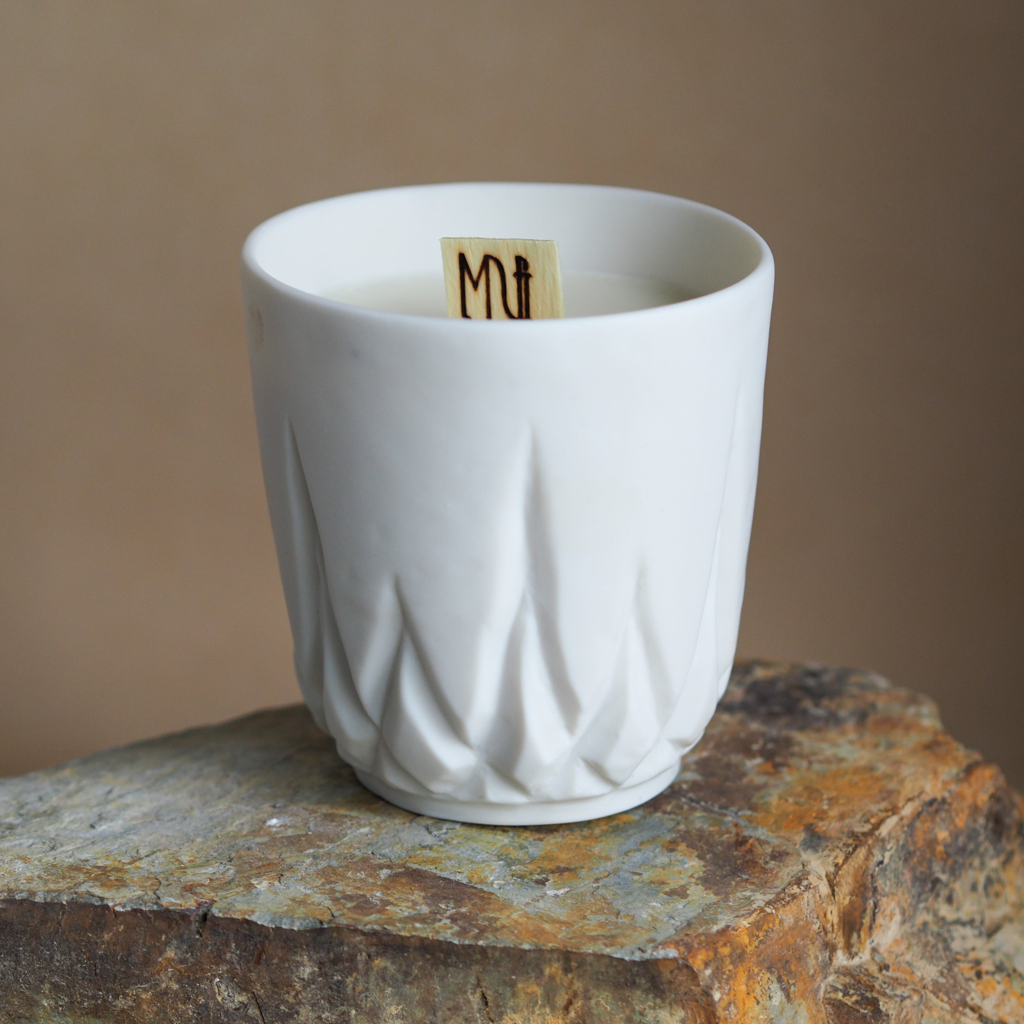 POTTERY AROMA CANDLE 05.PLASOIL (プレソイル)