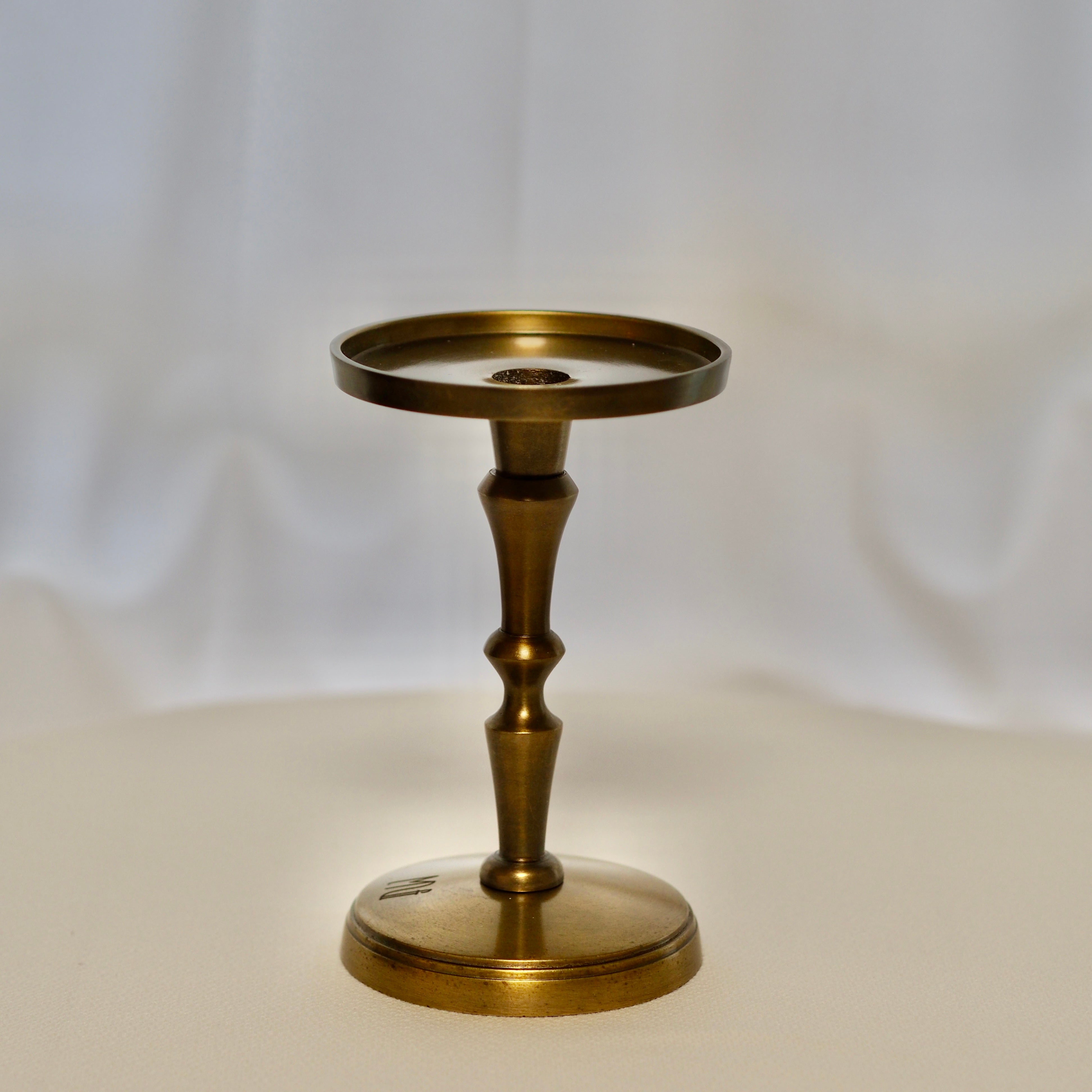 MINAI Candle Stand