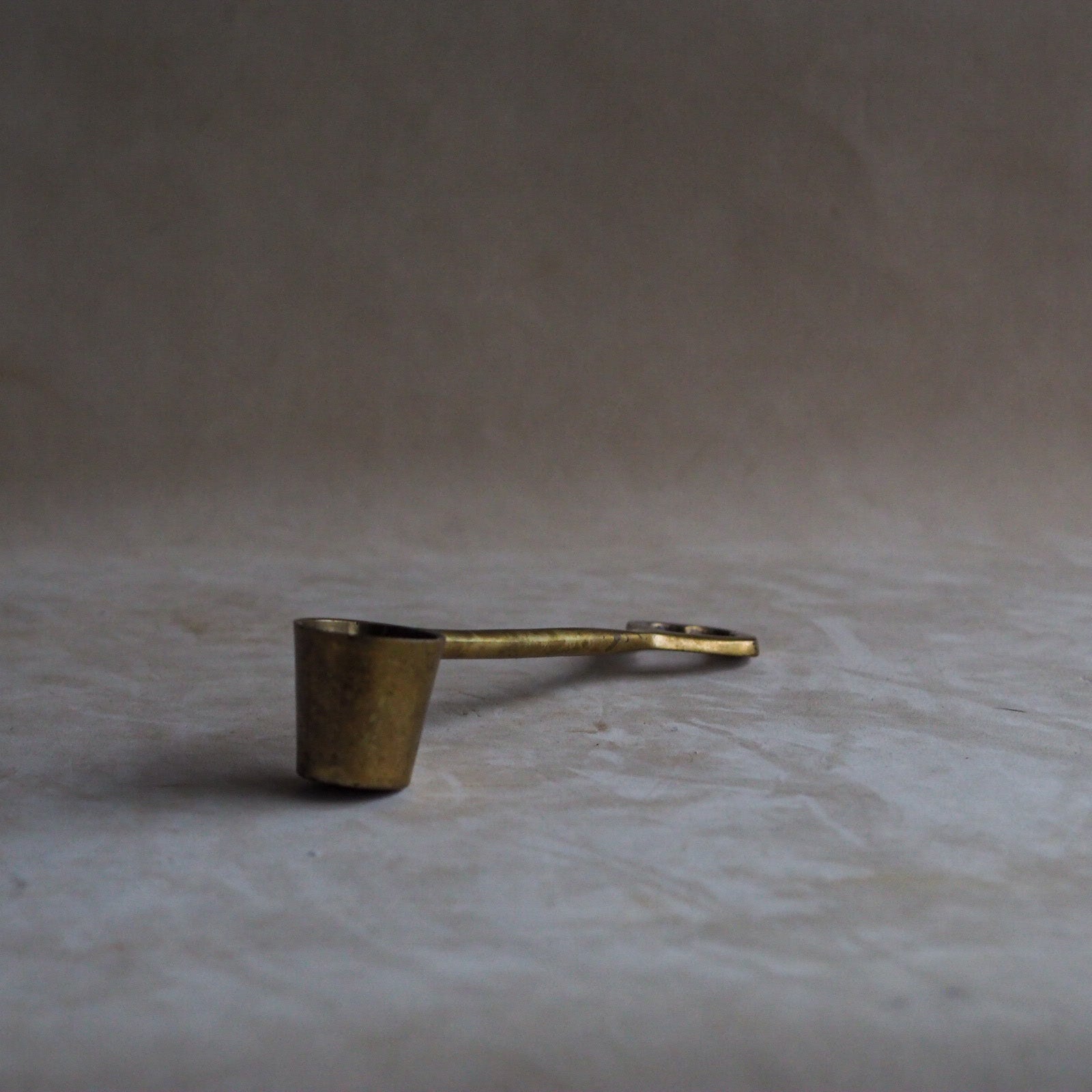 VINTAGE CANDLE SNUFFER #021